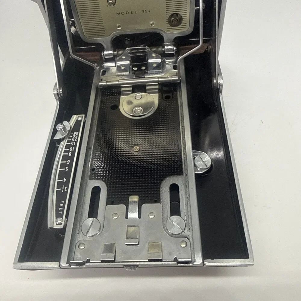 Vtg Polaroid Folding Land Camera Model 95a Circa 1950s Antique untested Clean